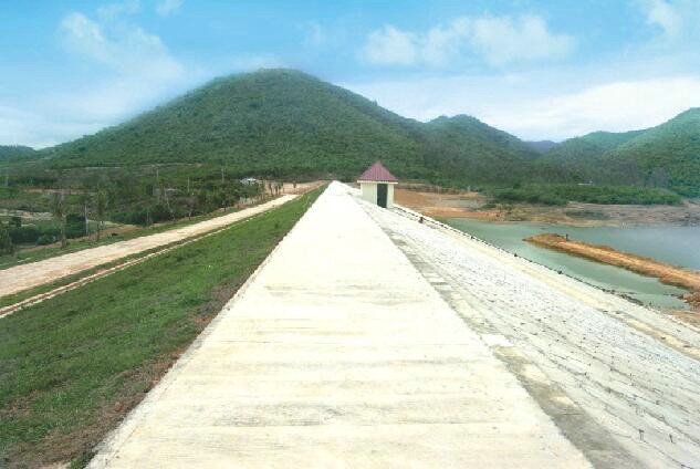 三亞市公安局戒毒康復農場和水庫加固工程.jpg